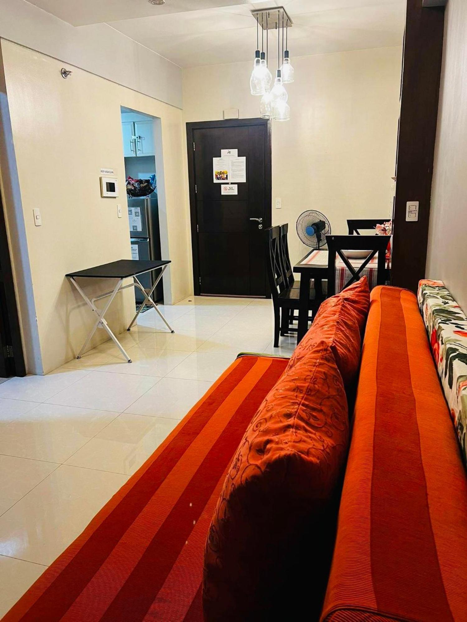One Palm Tree Villas Condominium - Studio 10O With Balcony - Across Terminal 3 Airport 马尼拉 外观 照片