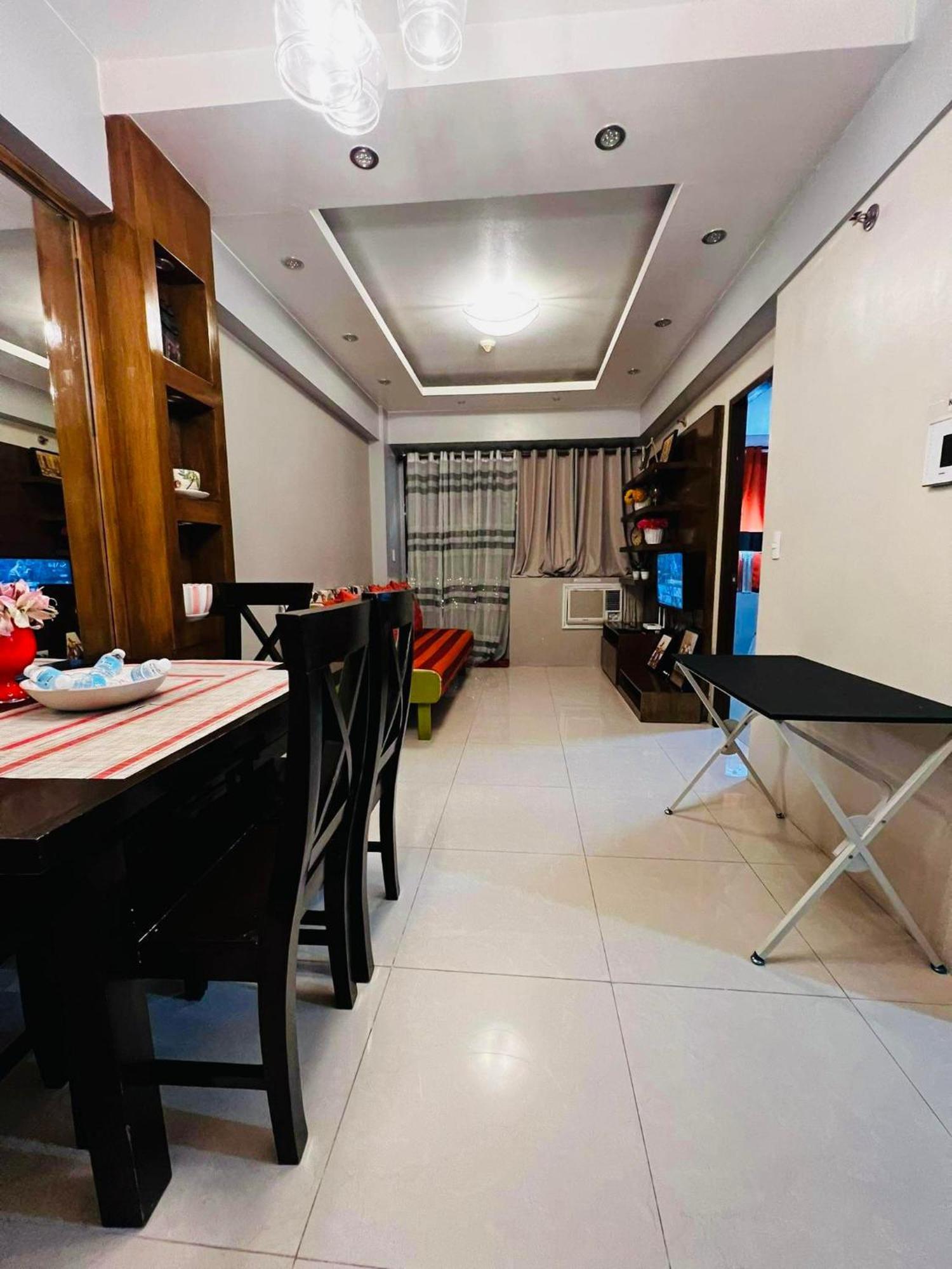 One Palm Tree Villas Condominium - Studio 10O With Balcony - Across Terminal 3 Airport 马尼拉 外观 照片