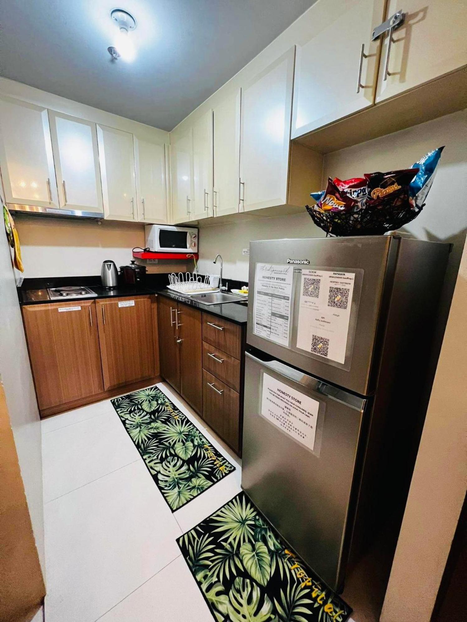 One Palm Tree Villas Condominium - Studio 10O With Balcony - Across Terminal 3 Airport 马尼拉 外观 照片