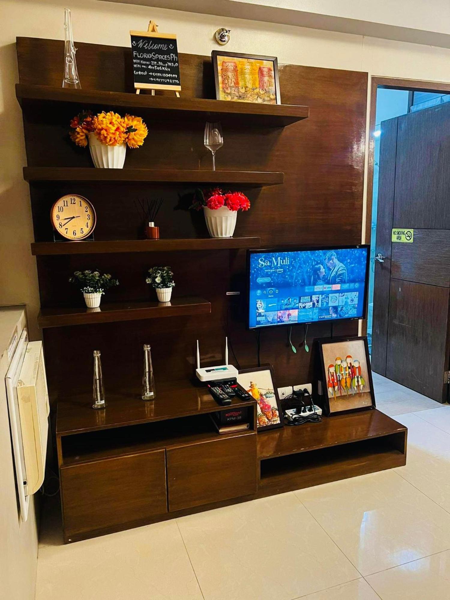 One Palm Tree Villas Condominium - Studio 10O With Balcony - Across Terminal 3 Airport 马尼拉 外观 照片